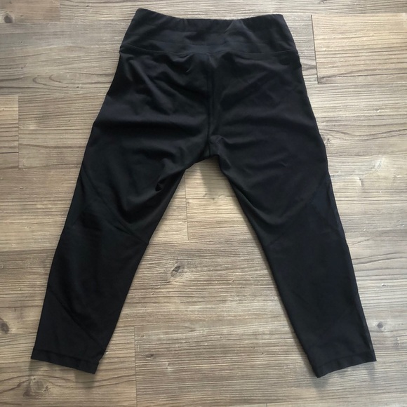 Athleta Cropped Leggings - Picture 4 of 8